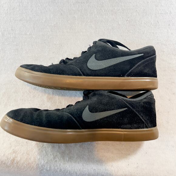 Sneakers Nike Men's 6 SB Check Solar Low Top 705265-003 Black w/ Gum Sole - Picture 3 of 12